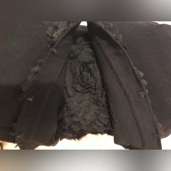 Black Floral Appliqué Cardigan Sweater and Floral Appliqué Crop Top Set - S - Picture 8 of 13